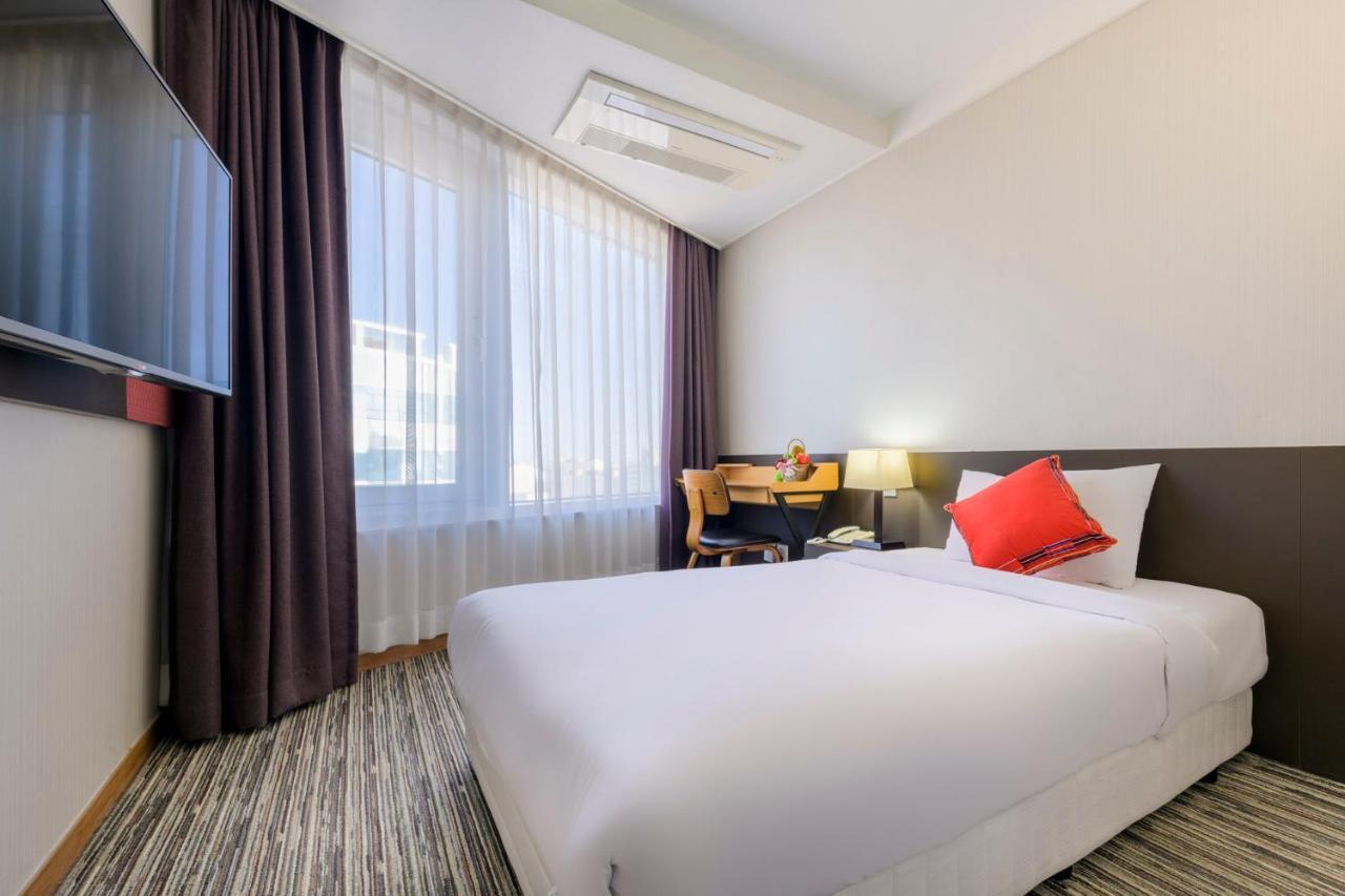 Shin Shin Jeju Worldcup Hotel 4*
