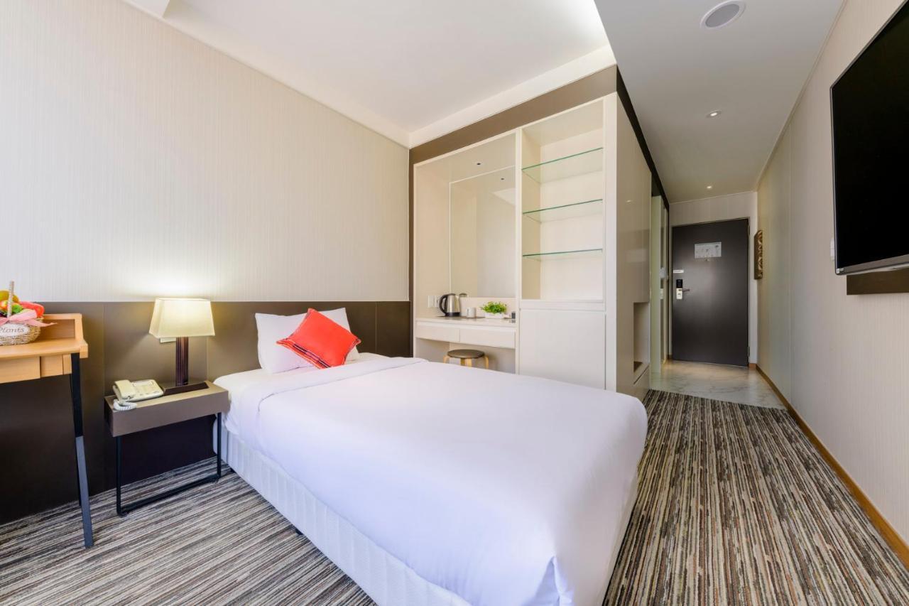 Shin Shin Jeju Worldcup Hotel