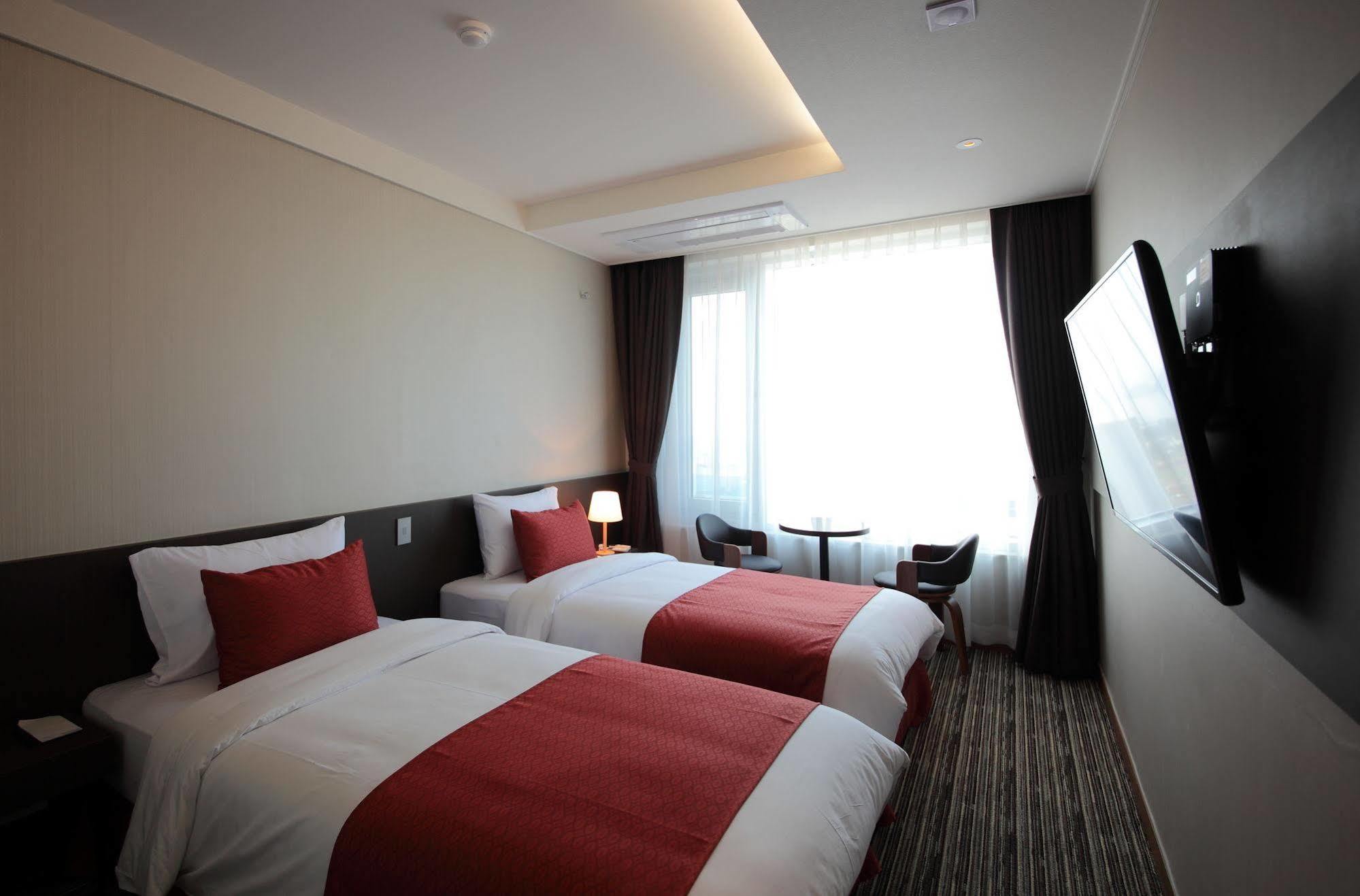 Hotel Shin Shin Jeju Worldcup Seogwipo